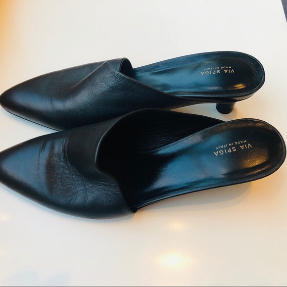 Via Spiga Black Freya Asymmetrical Mule. - Picture 5 of 7